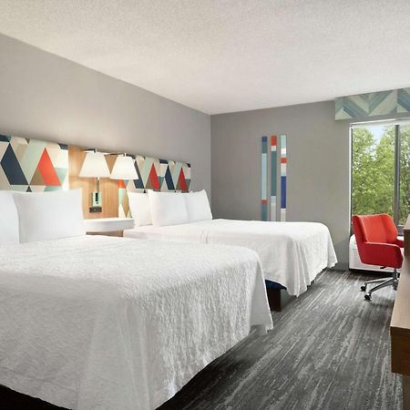 Hampton Inn Kansas City Блу-Спрингс Экстерьер фото