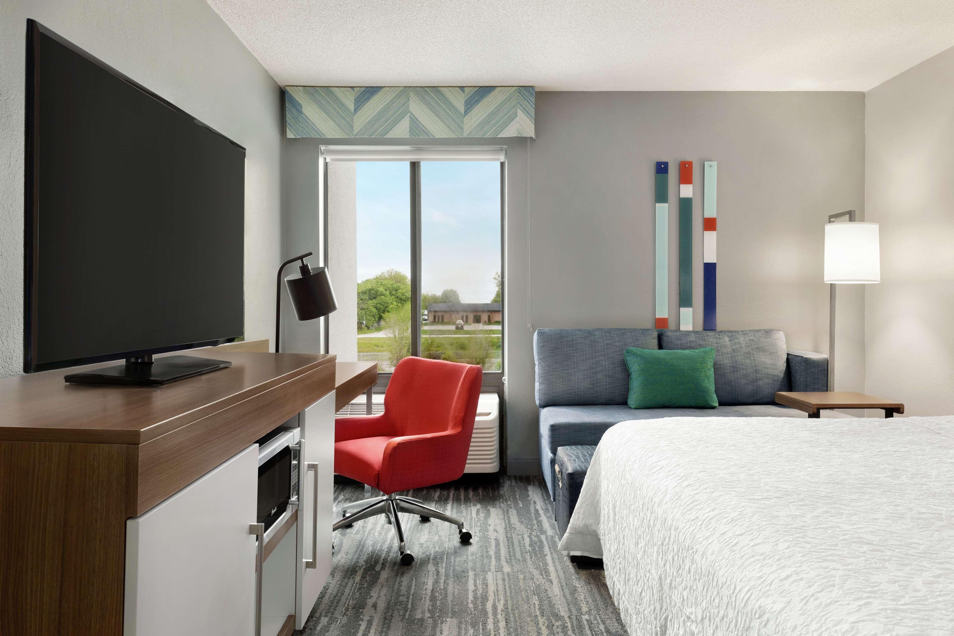 Hampton Inn Kansas City Блу-Спрингс Экстерьер фото