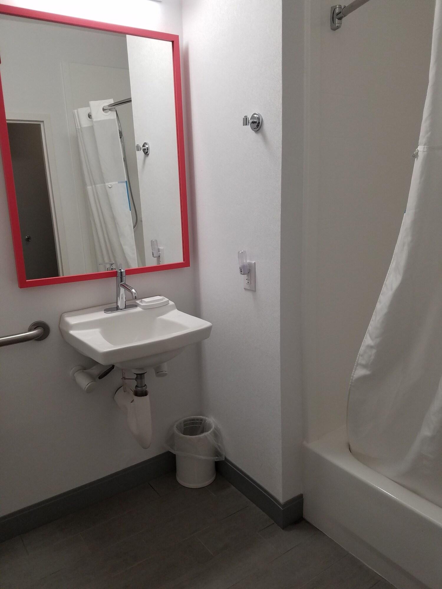 Hampton Inn Kansas City Блу-Спрингс Экстерьер фото