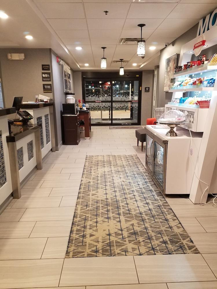 Hampton Inn Kansas City Блу-Спрингс Экстерьер фото